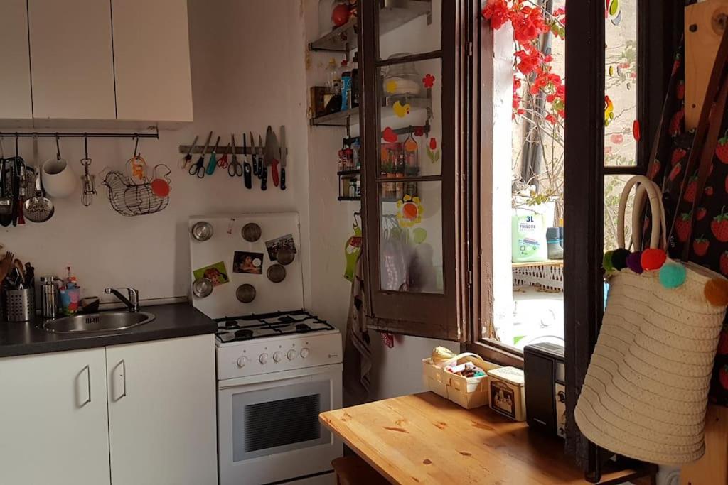 Small Room In Sants With Huge Terrace Barcelona Buitenkant foto