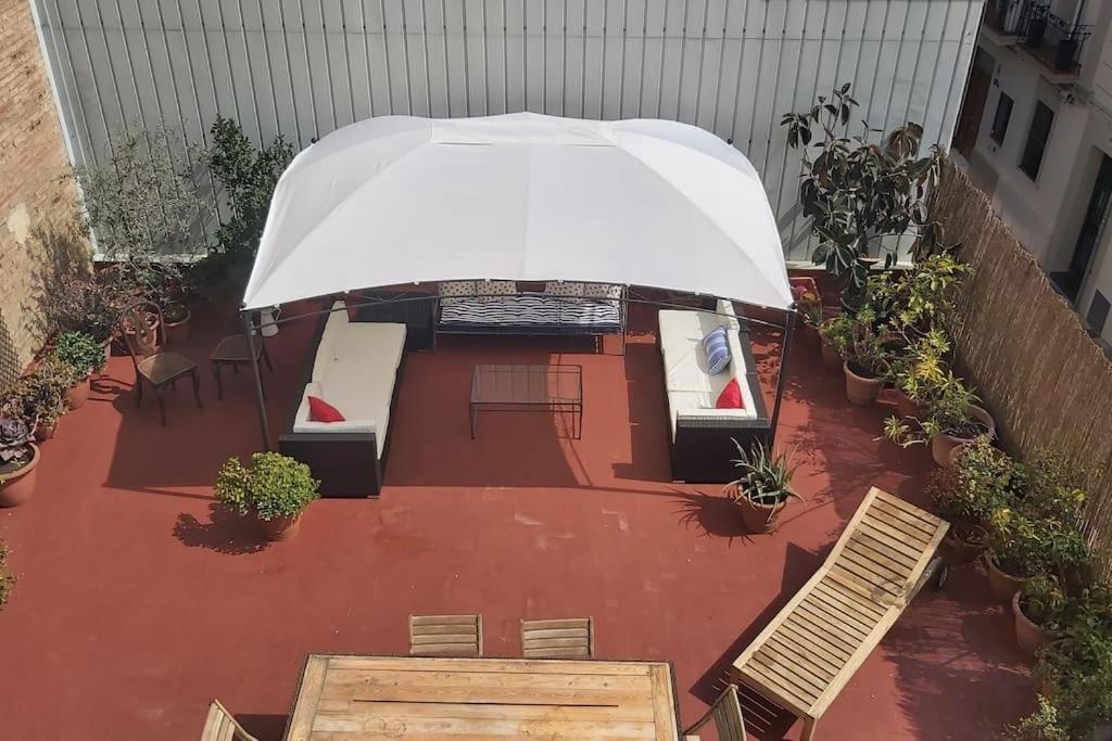 Small Room In Sants With Huge Terrace Barcelona Buitenkant foto